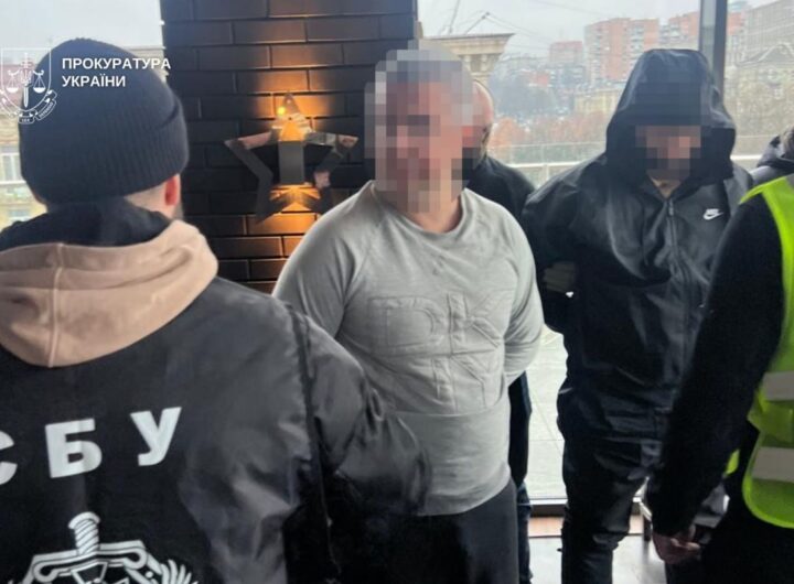 Новини України - Погрожували розправою: у Дніпрі затримали дох вимагачів