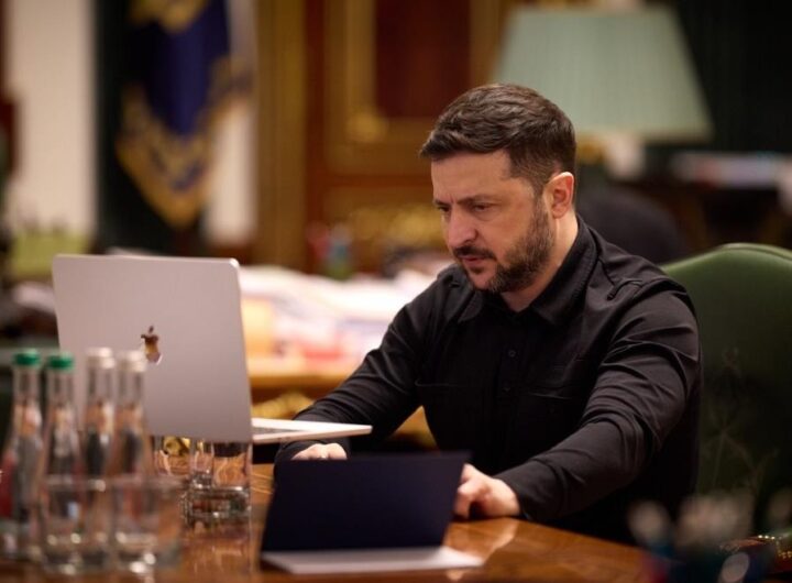 Новини України - Росія заслужила на удари і тиск - Зеленський