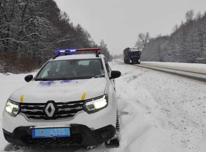 Новини України - Сильний снігопад ускладнив на трасі Київ-Чоп