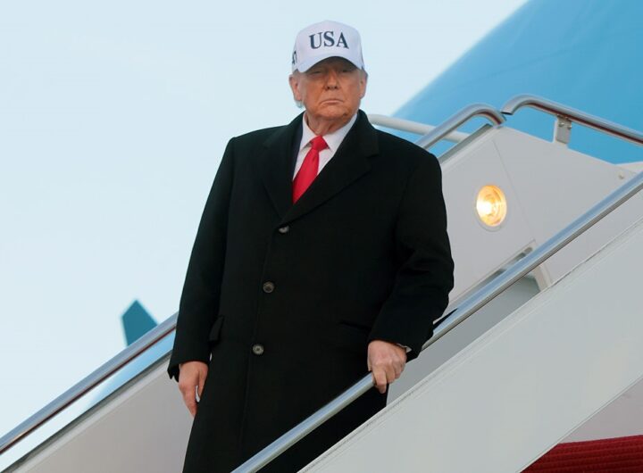 Новини України - Трамп знову атакує Зеленського. Перемовини і Давос