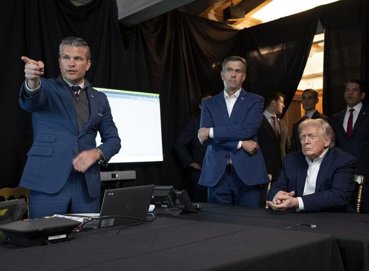 Новини світу - Трампу порадили підтримати соратників Мадуро замість опозиції - ЗМІ