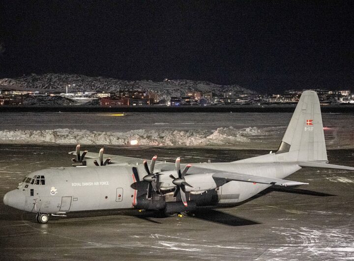 Новини світу - Цілий взвод. "Потужна" армія Європи в Гренландії