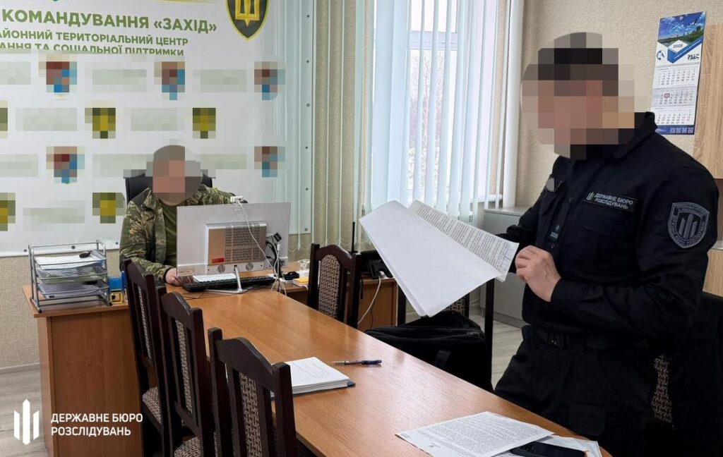 Новини України - У Рівному посадовець ТЦК брав хабарі автомобілями