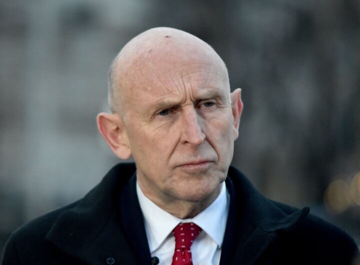 Новини світу - Війська Британії допомогли США захопити танкер під прапором РФ - Гілі