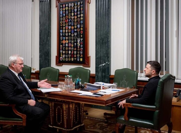 Новини України - Зеленський анонсував кадрові зміни в МЗС