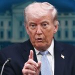 Трамп пригрозив Ірану знищенням їхніх ударних катерів