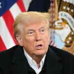 Трамп заявив, що не планує вторгнення до Канади