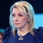 В РФ пожалілися на "примусову" видачу паспортів США дітям дипломатів