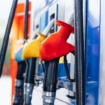 Жителі Рязані скаржаться на дефіцит бензину після зупинки НПЗ