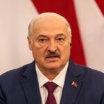 Лукашенко відправить на кордон з Україною 500 "дармоїдів"