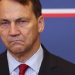 Європі потрібна нова військова сила - Сікорський